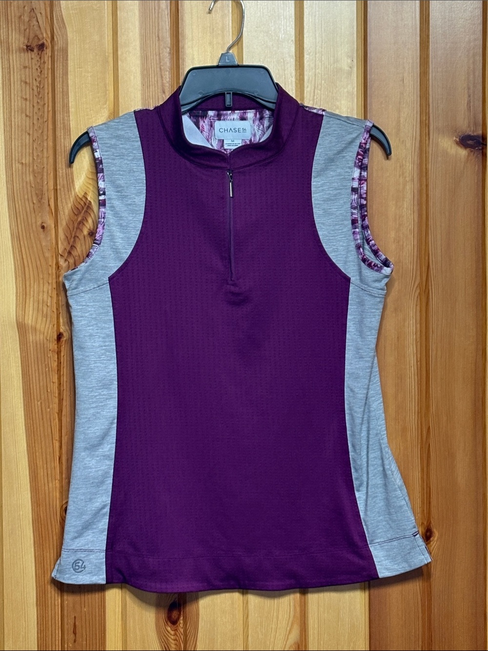 Chase 54 Sleeveless golf active wear. Sz M.